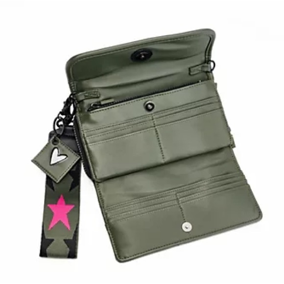Shawn Killinger x ihkwip Chic Olive Women's Wallet with Star Accent - Picture 2 of 4